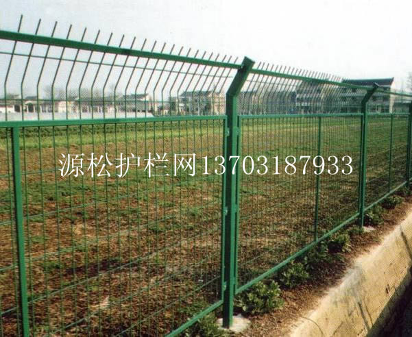 框架護(hù)欄網(wǎng)2